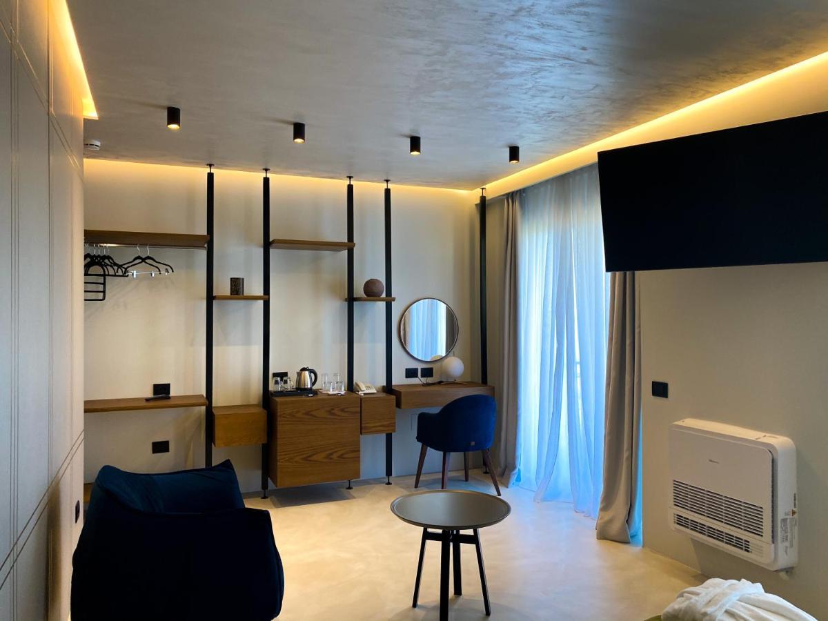 Bel Ami Suita Hotel Orikum Luaran gambar
