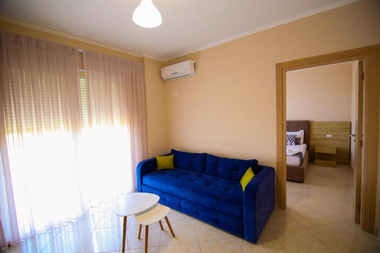Bel Ami Suita Hotel Orikum Luaran gambar