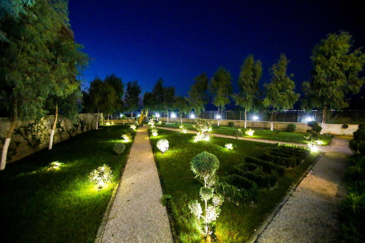 Bel Ami Suita Hotel Orikum Luaran gambar