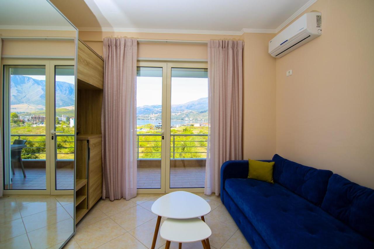 Bel Ami Suita Hotel Orikum Luaran gambar