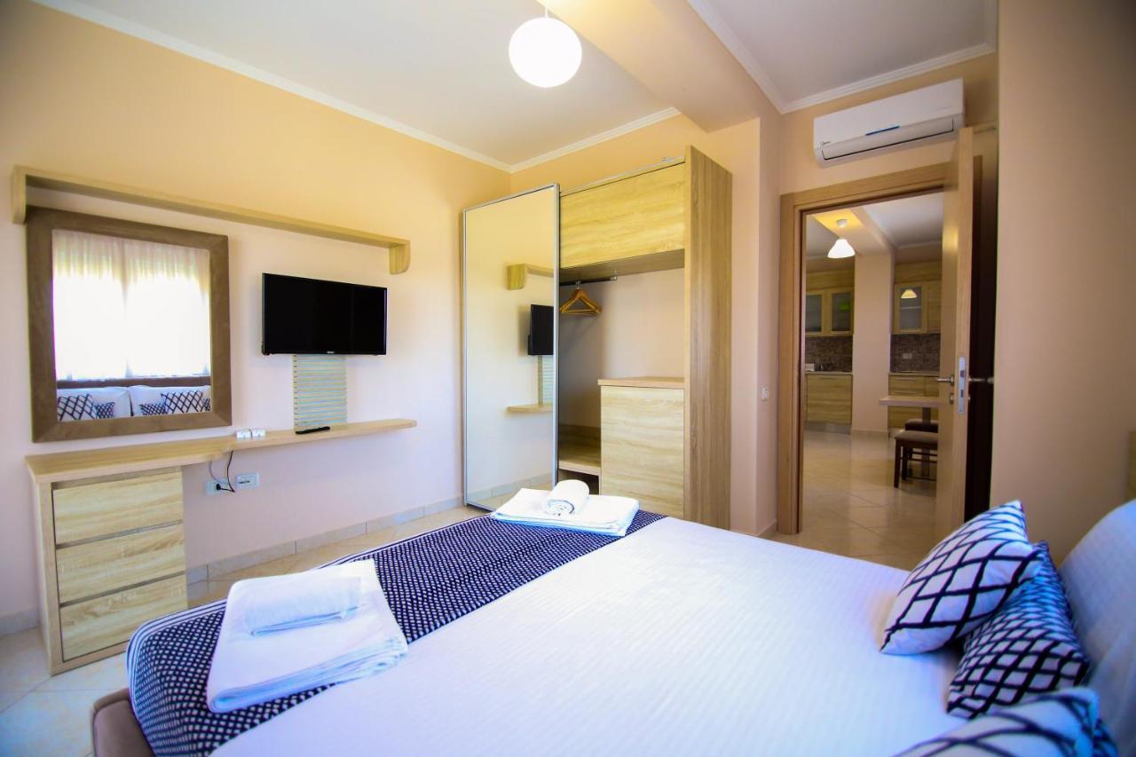 Bel Ami Suita Hotel Orikum Luaran gambar