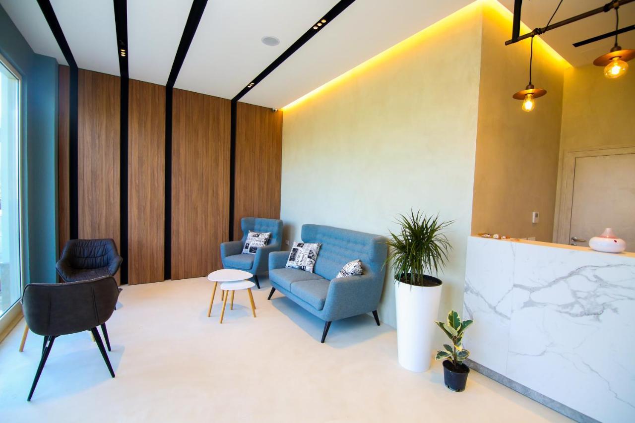 Bel Ami Suita Hotel Orikum Luaran gambar