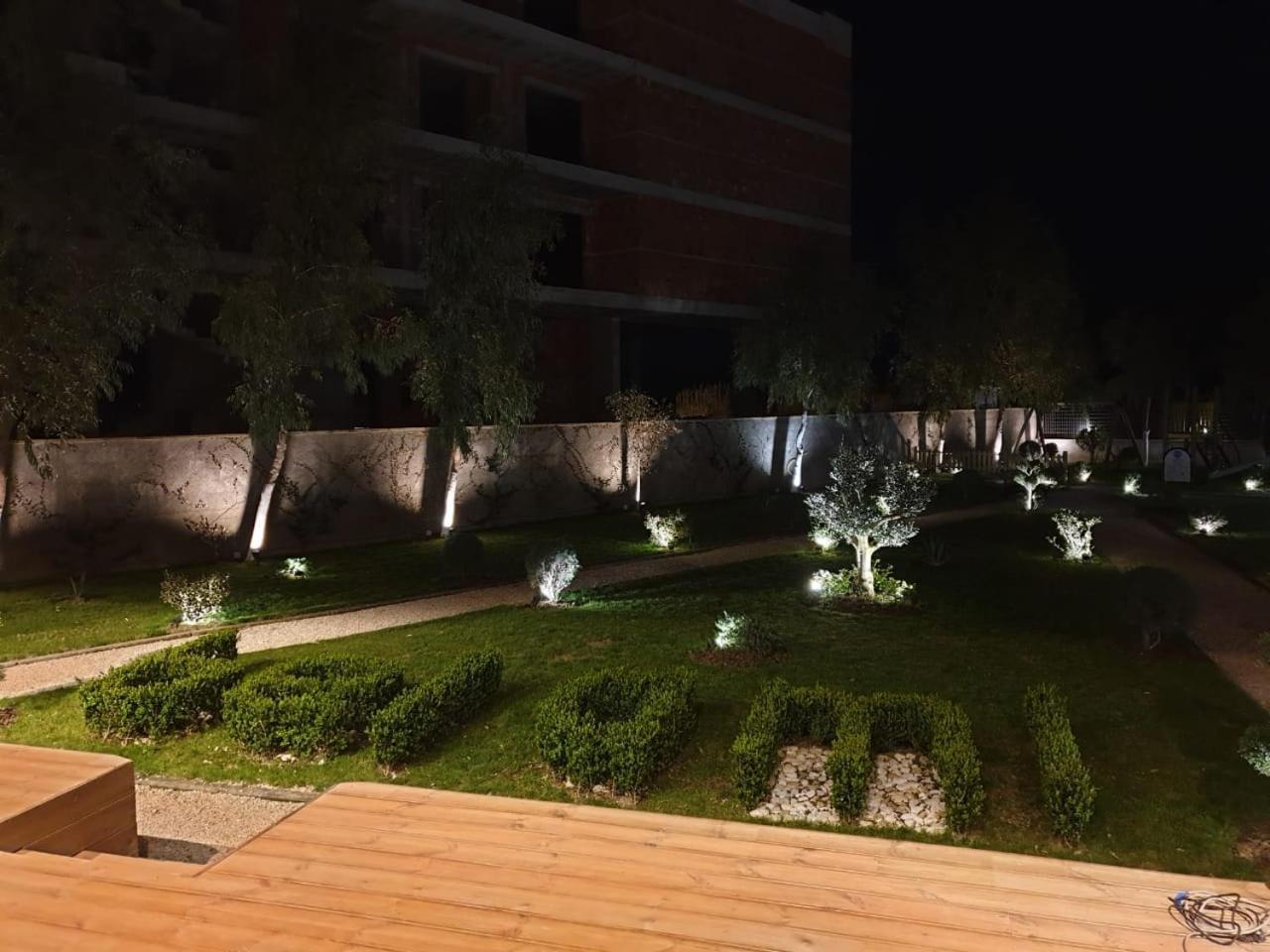 Bel Ami Suita Hotel Orikum Luaran gambar